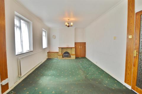 3 bedroom house for sale, Hawthorne Crescent, Slough