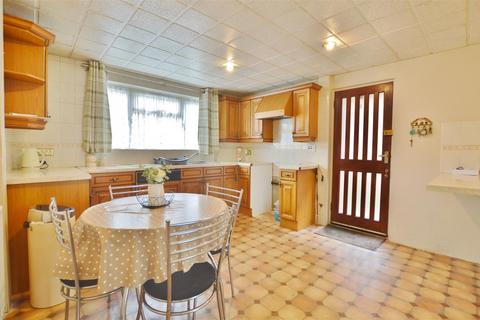 3 bedroom house for sale, Hawthorne Crescent, Slough