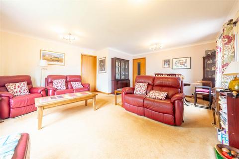 33 Elm Street, Errol, Perth, PH2 7SQ