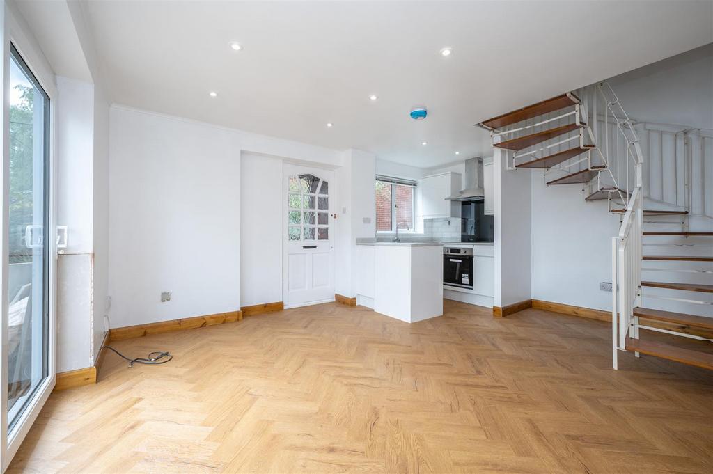 Open Plan Living Room / Kitchen