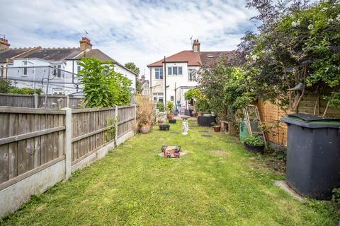 131 Brunswick Road, Southend-on-sea, SS1 2UL