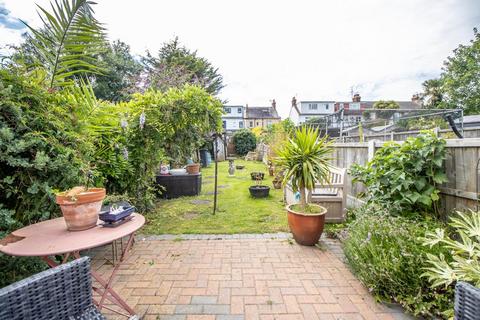 131 Brunswick Road, Southend-on-sea, SS1 2UL