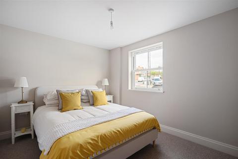 2 bedroom apartment for sale, Acomb Road, York YO24 4HD