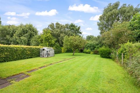 67 Bramley Garth, York, YO31 0NQ