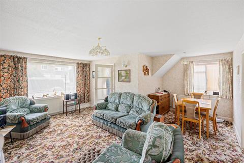 67 Bramley Garth, York, YO31 0NQ