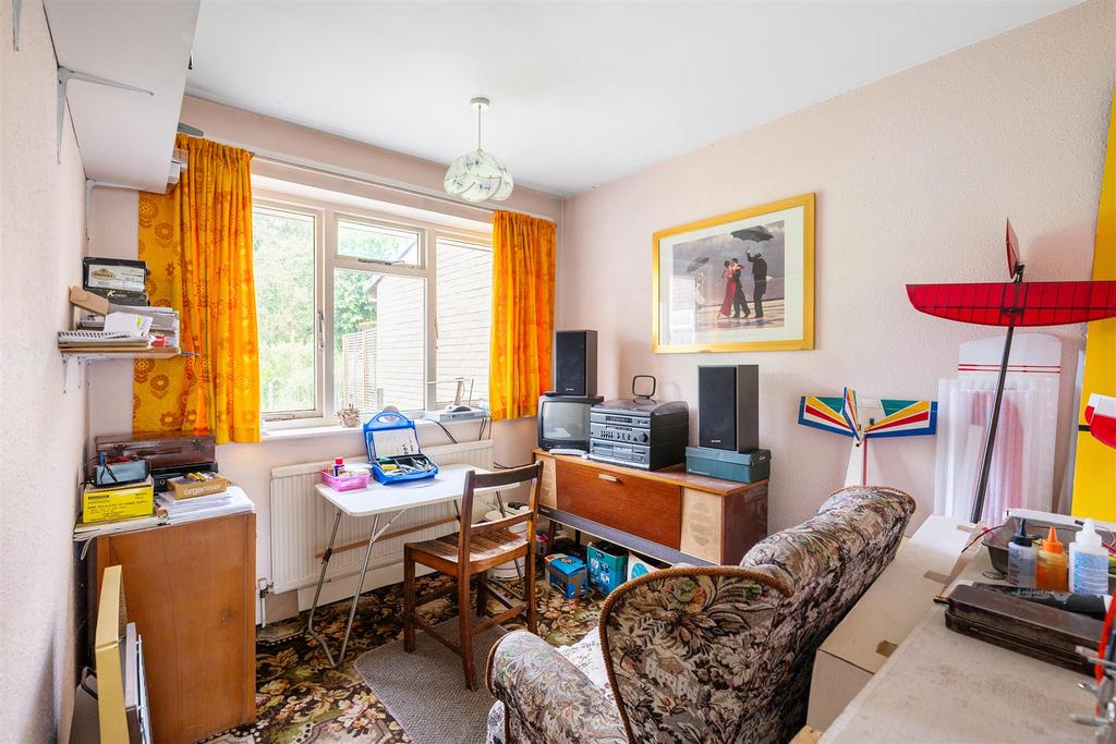 Bedroom/office