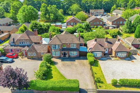 3 bedroom detached house for sale, Lichfield Street, Fazeley, Tamworth