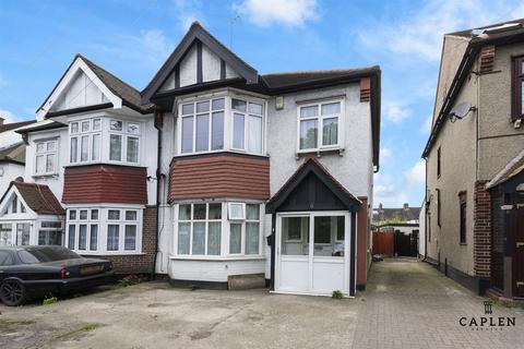 3 bedroom semi-detached house for sale, Woodlands Gardens, London