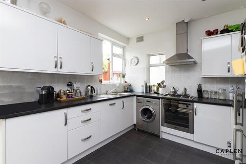 3 bedroom semi-detached house for sale, Woodlands Gardens, London