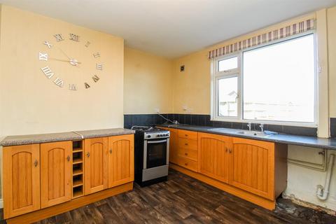 2 bedroom end of terrace house for sale, Love Lane, Pontefract WF8