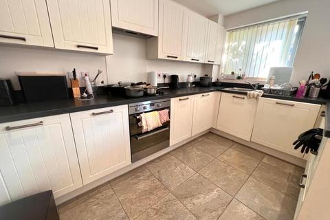 3 bedroom end of terrace house for sale, Saxon Lane, Upton, Northampton NN5