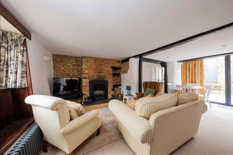 2 bedroom cottage to rent, High Street, Pitsford, Northamptonshire NN6