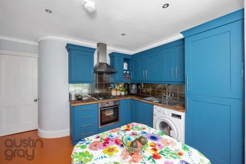 2 bedroom flat for sale, Lancaster Road, Brighton