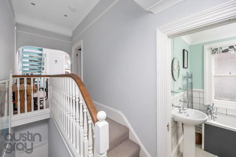 2 bedroom flat for sale, Lancaster Road, Brighton