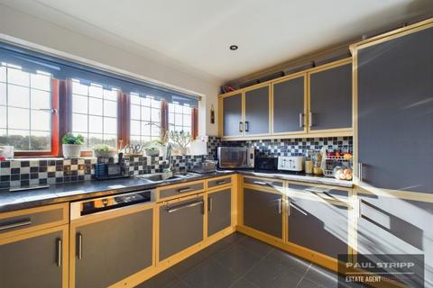 5 bedroom house to rent, Stonebeach Drive, East Sussex