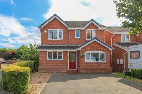 4 bedroom detached house for sale, Newlyn Drive, Wakefield WF2