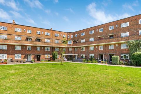 3 bedroom flat for sale, Lonsdale Road, Barnes, London, SW13