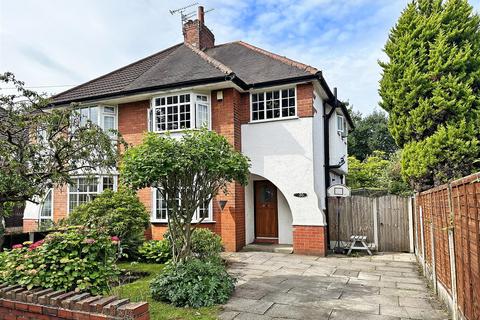 3 bedroom semi-detached house for sale, Swaylands Drive, Sale