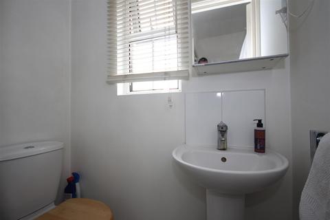 1 bedroom flat to rent, Manor Park Road, Harlesden, NW10 4JT