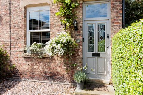 2 bedroom end of terrace house for sale, South Oak Lane, Wilmslow