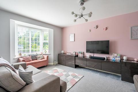 5 bedroom detached house for sale, Mallard Close, York