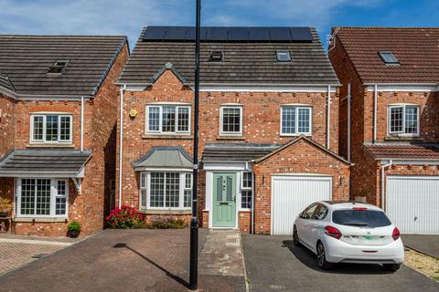 8 Mallard Close, York, YO10 3BS