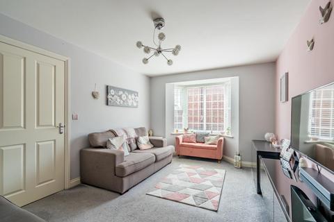8 Mallard Close, York, YO10 3BS