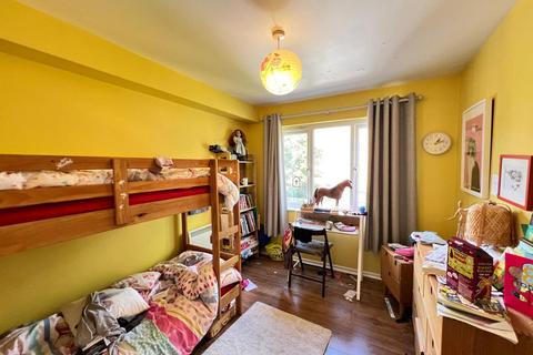Flat 1, Marvell Court Quarles Park Road, Chadwell Heath, Romford, RM6 4DY