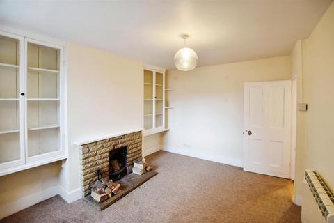 2 bedroom terraced house to rent, West Street, Helpston, Peterborough