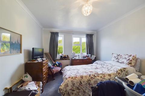 2 bedroom flat for sale, Town Farm Court, Braunton EX33