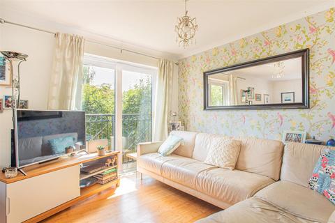 2 bedroom semi-detached house for sale, Butlers Walk, St George, Bristol