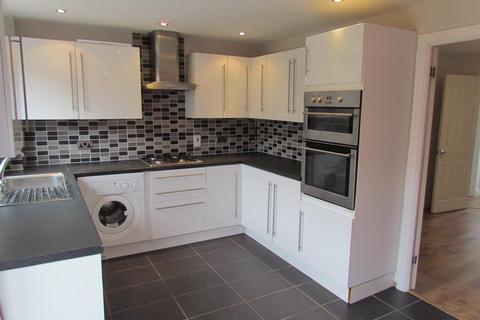 3 bedroom semi-detached house to rent, Oldbrook