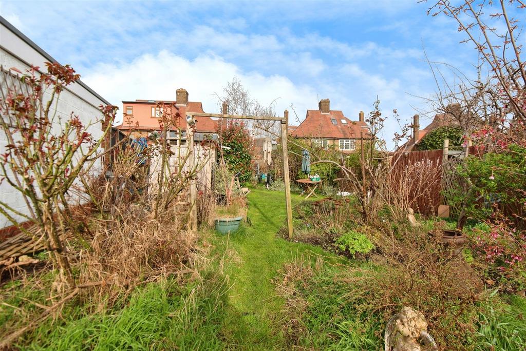 Rear Garden 2.jpg