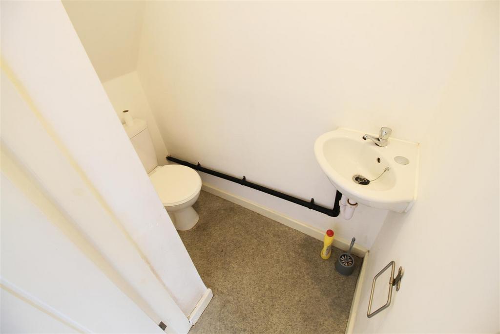 Toilet.jpg