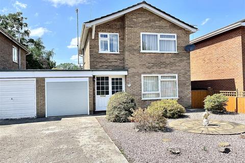 3 bedroom detached house for sale, Cleveland Close, Spalding