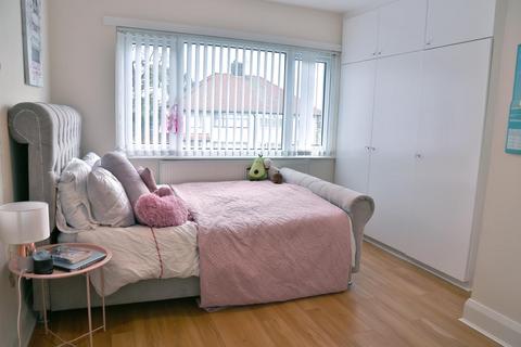 3 bedroom flat for sale, Hollytree Road, Liverpool
