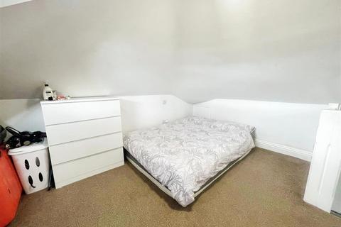 1 bedroom apartment to rent, London Road, Grays