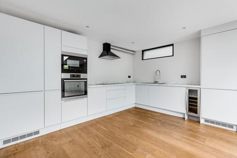 2 bedroom flat for sale, Fulham Road, London SW6