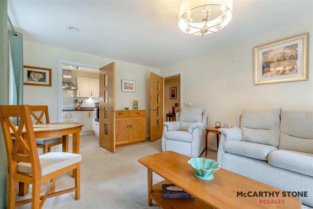 8609709-interior19.jpg