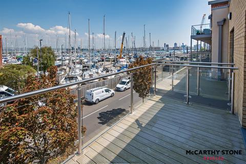 2 bedroom apartment for sale, Viewpoint, Harbour Road, Gosport, PO12 1GX