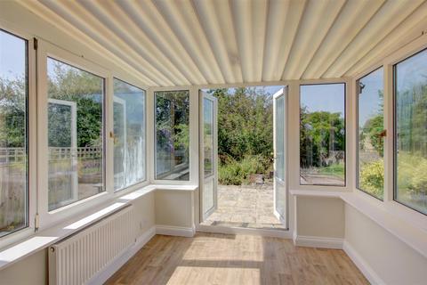 2 bedroom semi-detached bungalow for sale, 31 Bonners Close, Malmesbury