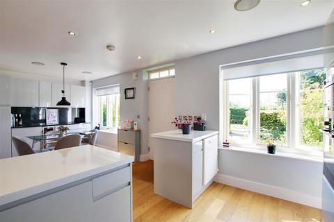 3 bedroom terraced house for sale, Harrison Lane, Balls Park, Hertford