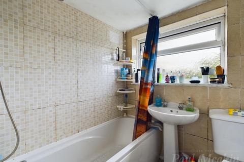 52 Grenville Road, New Addington, Croydon, CR0 0NY