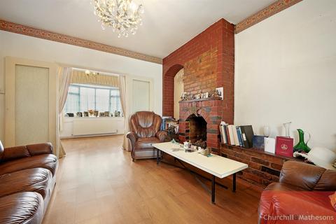 3 bedroom terraced house for sale, Westway, London, W12