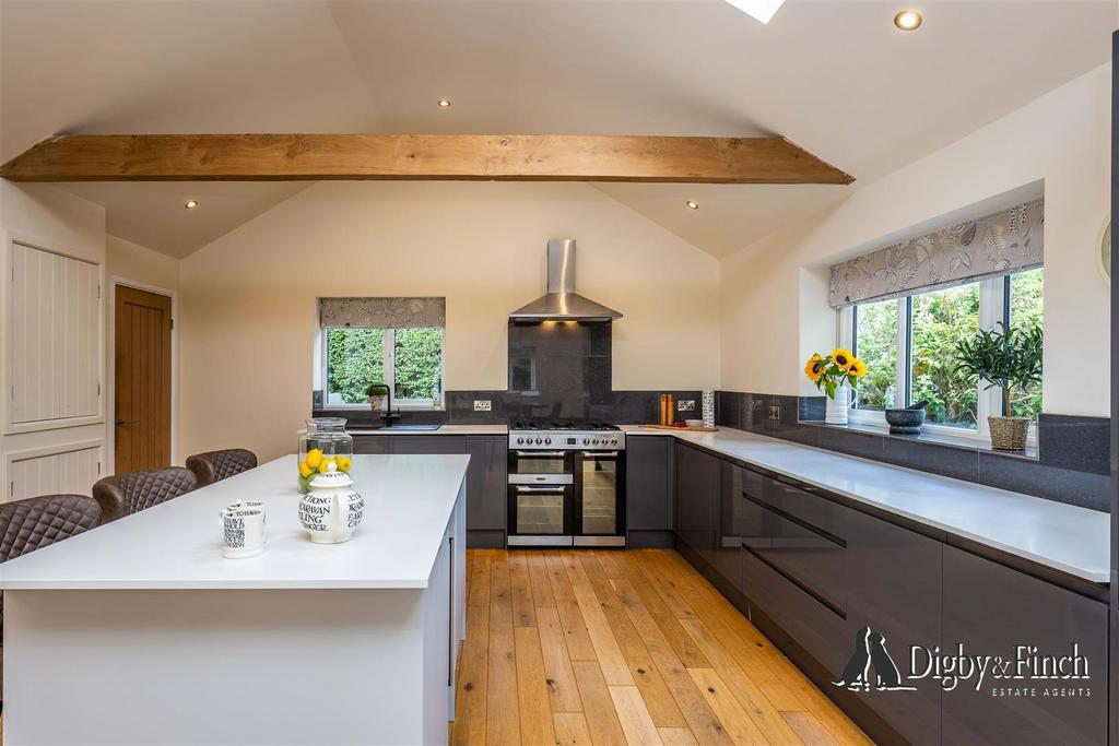 8 Willoughby Drive, Empingham, LE15 8 PZ-20watermar