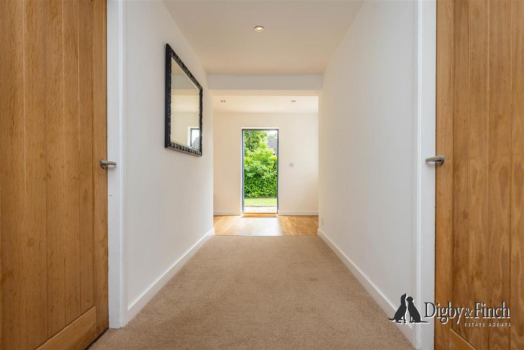 8 Willoughby Drive, Empingham, LE15 8 PZ-22watermar