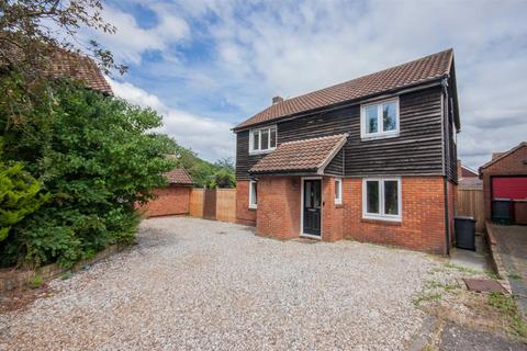 4 bedroom detached house for sale, Barlows Reach, Chelmer Village, Chelmsford