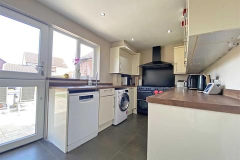 4 bedroom detached house for sale, Barlows Reach, Chelmer Village, Chelmsford