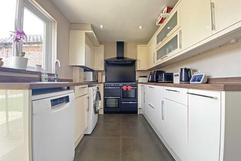 54 Barlows Reach, Chelmer Village, Chelmsford, CM2 6SN
