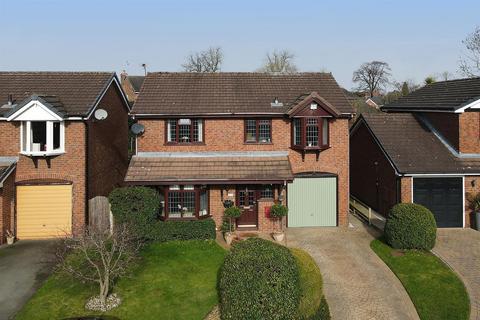 4 bedroom detached house to rent, Portree Drive, Holmes Chapel